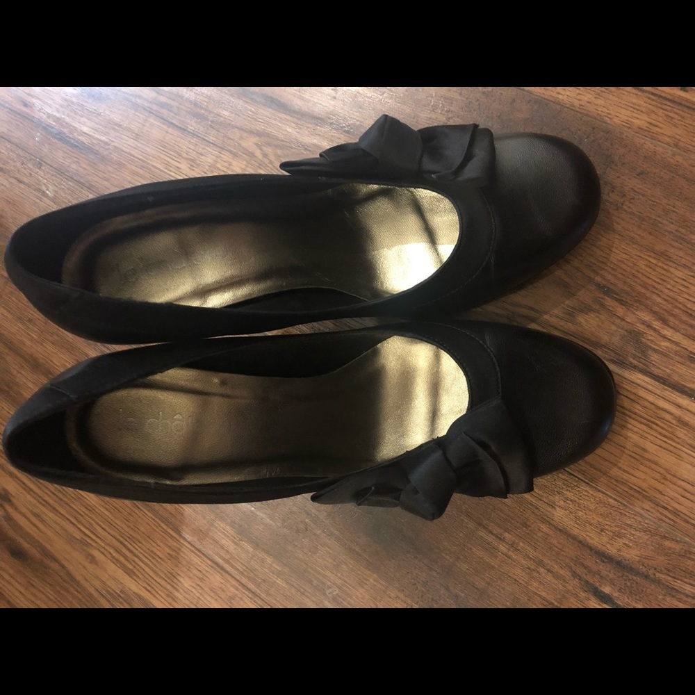 🌟NWT Brand New!!!! Black high heels from Lê Chateau